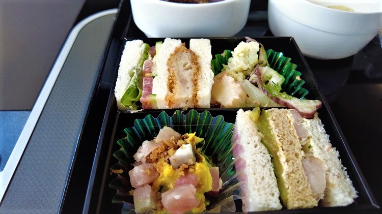羽田 岡山 往復ana国内線機内食 A3 A321プレミアムクラス ケニチblog 羽田 岡山 往復ana国内線機内食 A3 A321プレミアムクラス ケニチblog